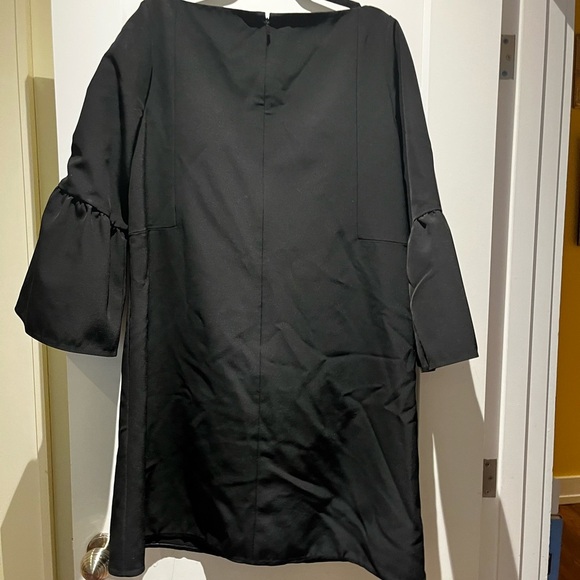 Lafayette 148 Classic Minimalist Marissa Bell-Sleeved Shift Dress - Picture 2 of 5